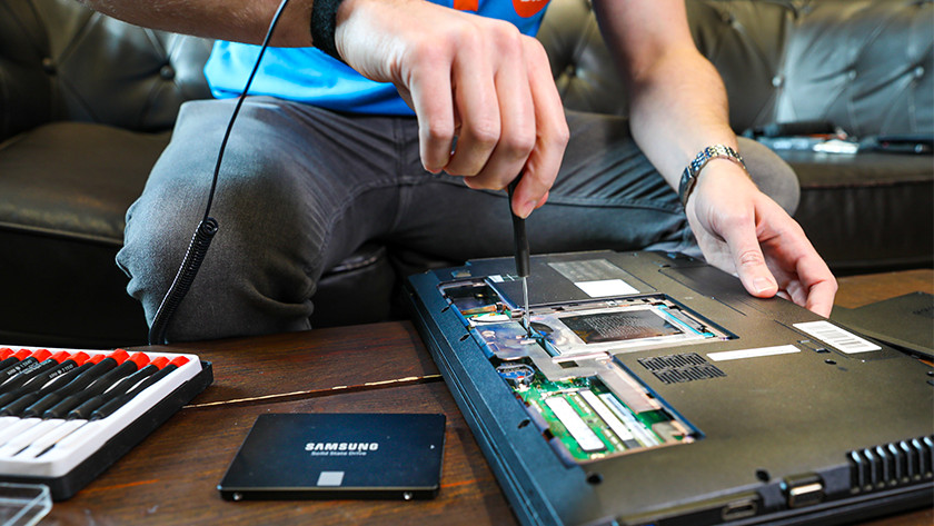 2,5 inch SSD inbouwen