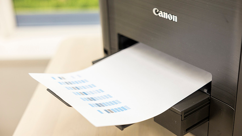 Insérer du papier dans une imprimante