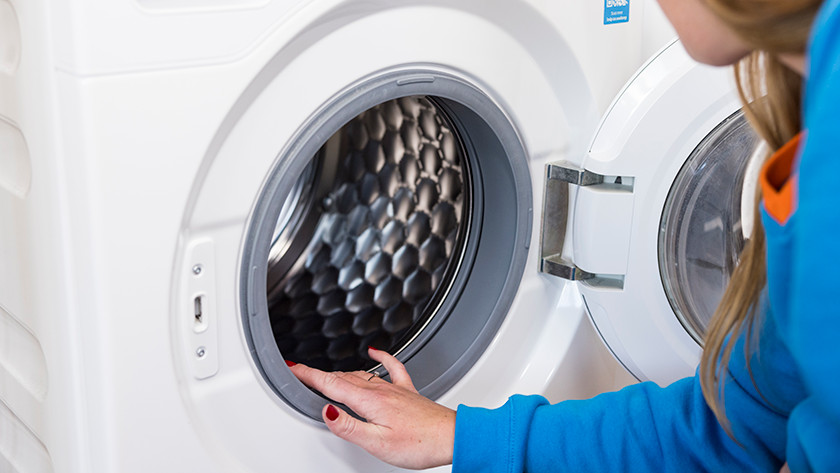 Drum door washing machine