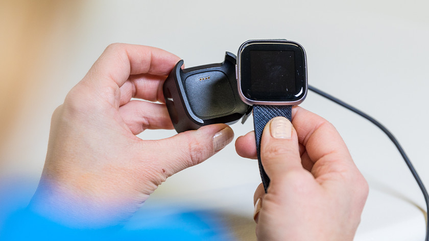 Zorg ervoor dat je je horloge volledig oplaadt