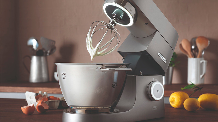 KitchenAid vs Kenwood stand mixers - Coolblue - anything for a smile