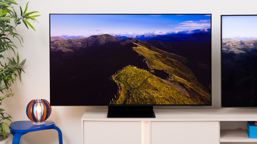 contrast oled