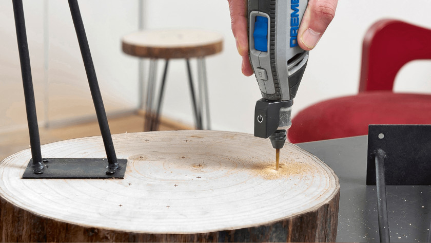Percer avec un outil multifonction rotatif