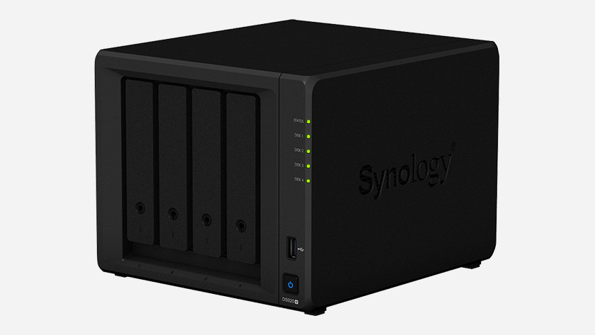 DS920+ vu de côté.