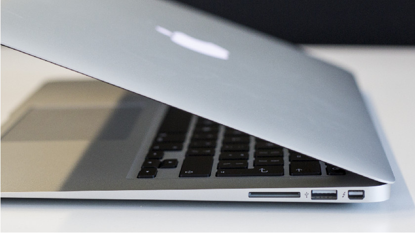 MacBook Thunderbolt 2 avec écran