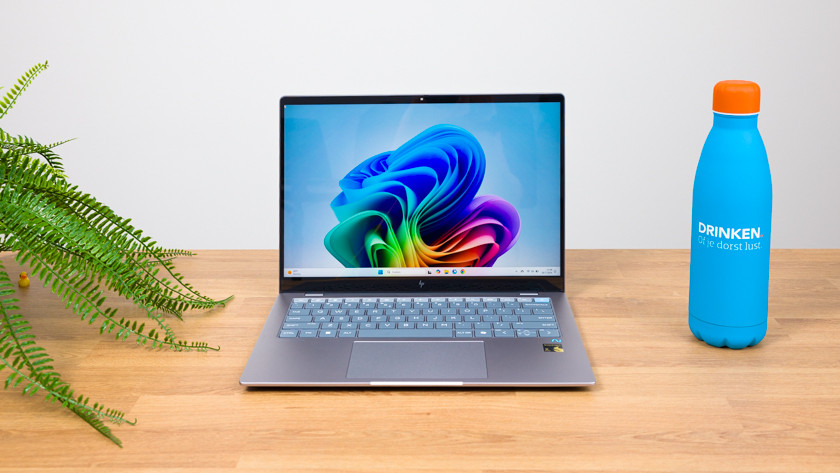 Drie Windows laptops naast elkaar.