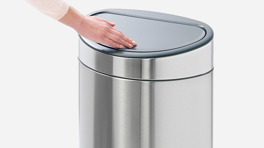 trash can with soft touch