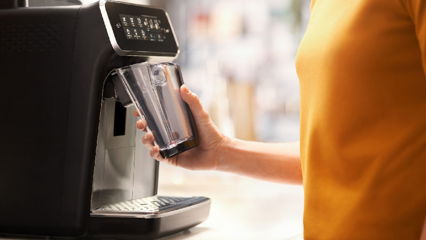 LatteGo: doorspoelen en schoonmaken
