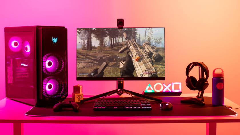 Setup de PC de bureau gamer polyvalent