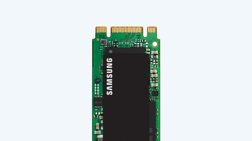 Un SSD M.2 SATA avec clé B et M