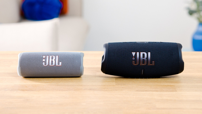 La JBL Flip et la JBL Charge