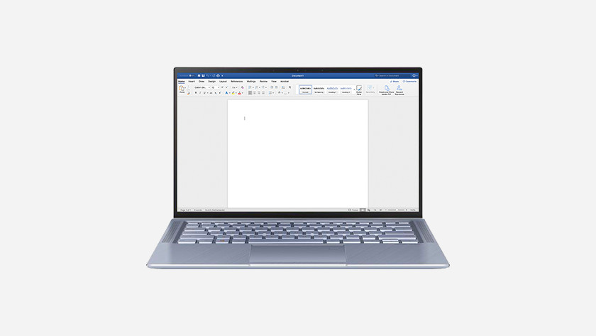 Ordinateur portable avec Word.