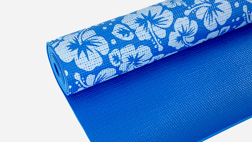 The Best Way To Roll Up Your Yoga Mat Coolblue Before 23 59