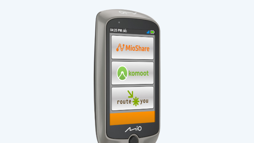 Cycling apps MioShare Komoot RouteYou