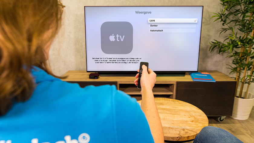 Selecteer 'Donker' om Apple TV in donkere modus op te starten.