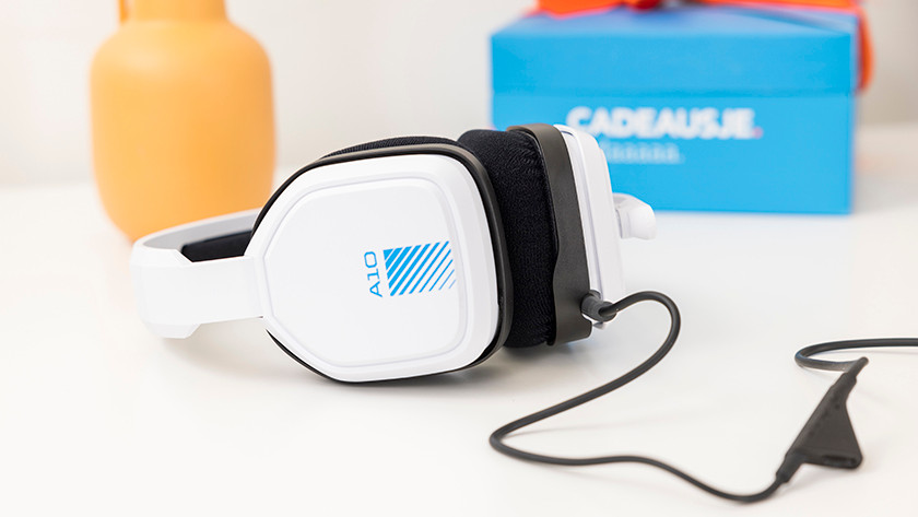 Jouez avec un casque filaire