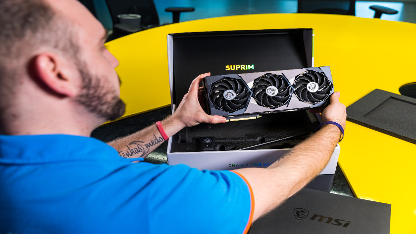 Specialist met een NVIDIA RTX videokaart