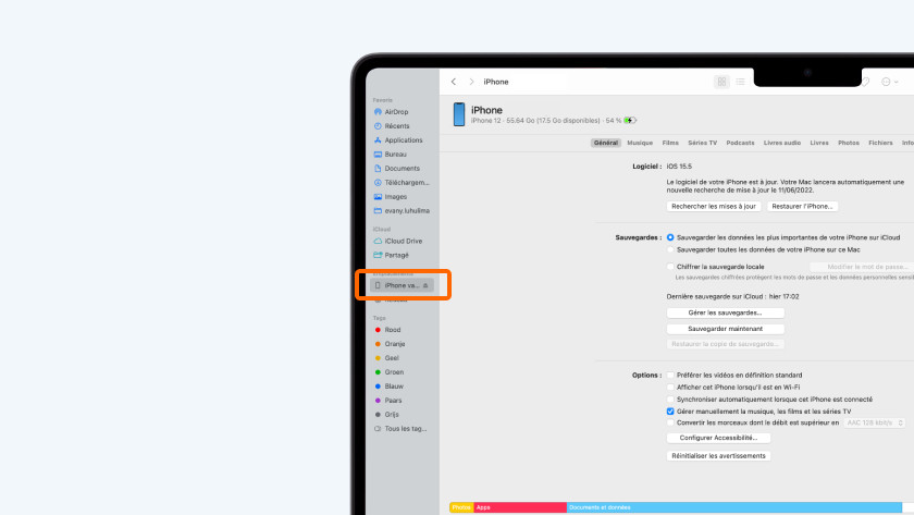 Sélectionnez votre iPhone dans Finder