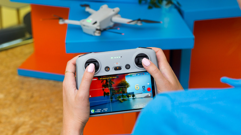 DJI Mini 3 Pro : radiocommande Smart Controller