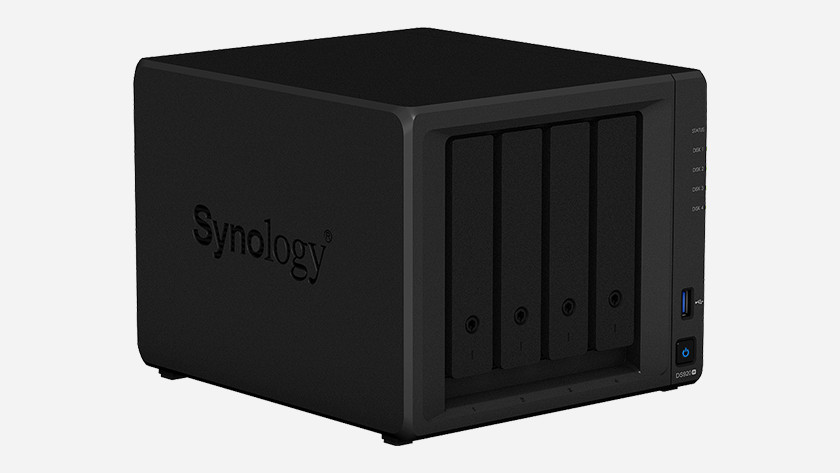 DS920+ vu de côté.