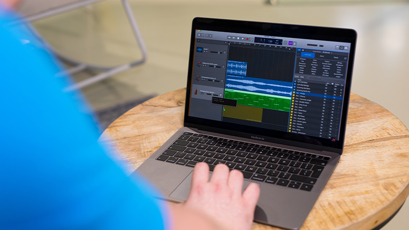 Getting started with your Apple MacBook - Coolblue - Before 23:59 ...