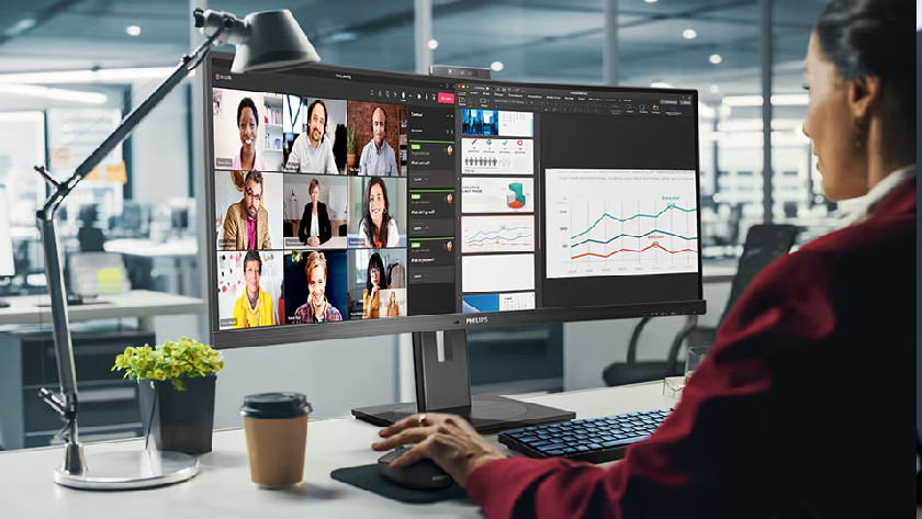 Philips monitor op kantoor