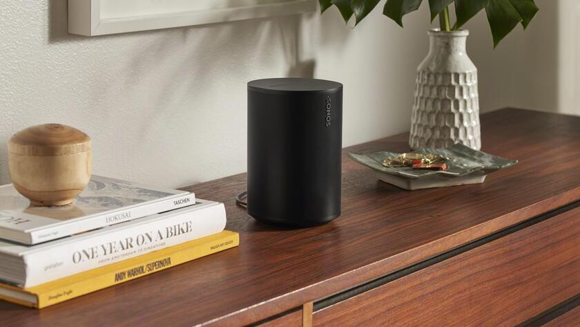 Compact design Sonos Era 100