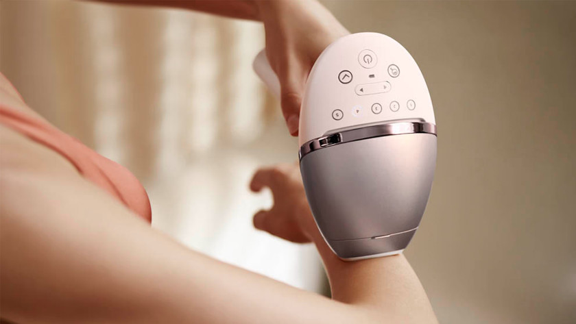 Philips Lumea - Épilateur lumière pulsée BRI953