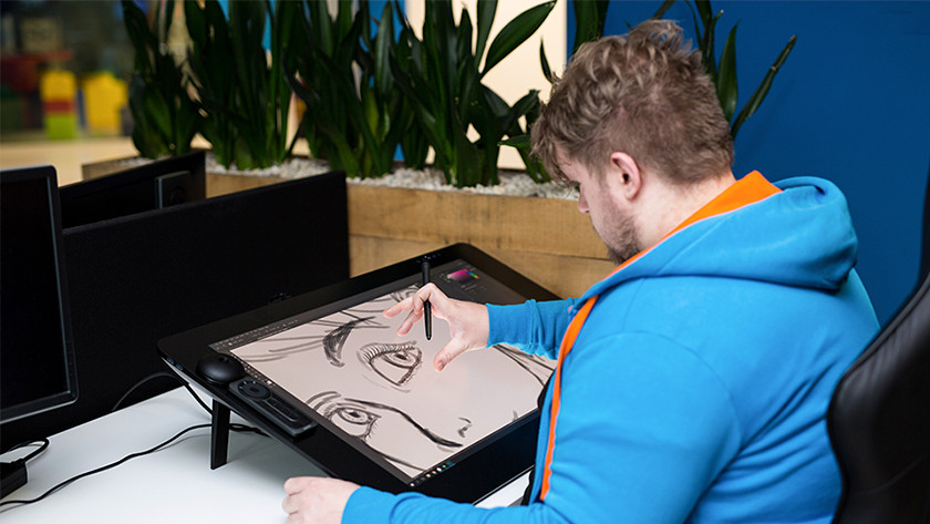 Wacom cintiq deals 32