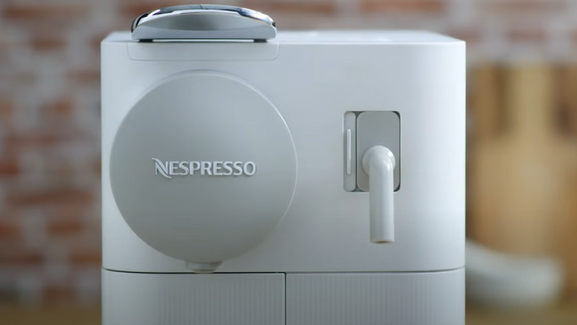 How do you descale your Nespresso Lattissima One Coolblue