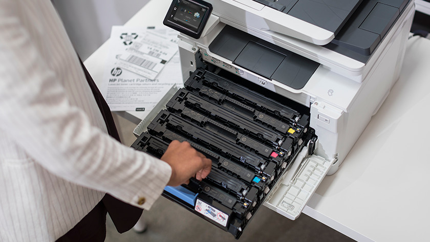 De quoi est faite l'encre d'une imprimante couleur ?