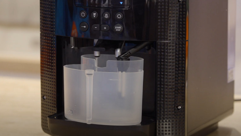 Comment nettoyer le groupe café de votre machine à café Krups ? - Coolblue  - tout pour un sourire