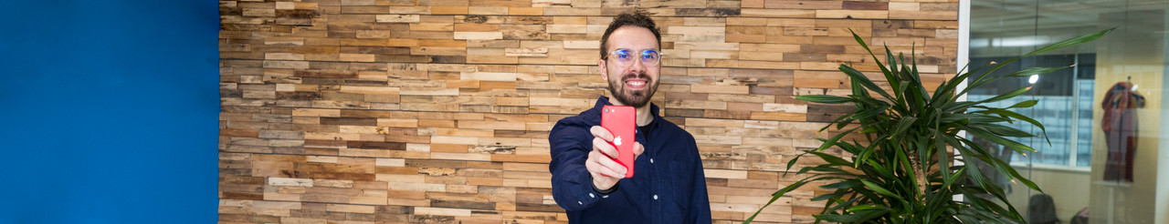 Apple iPhone SE 2022 for business use