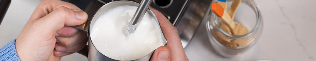 Comment faire mousser du lait avec une buse vapeur ?