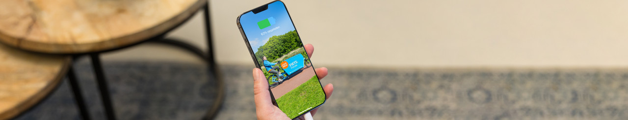 How do you choose an iPhone SE 2022 charger?