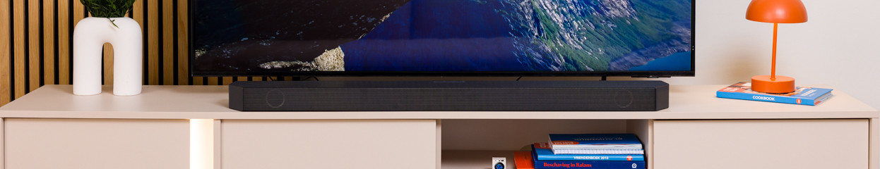 Hoe los je vertraging van geluid bij je soundbar op?