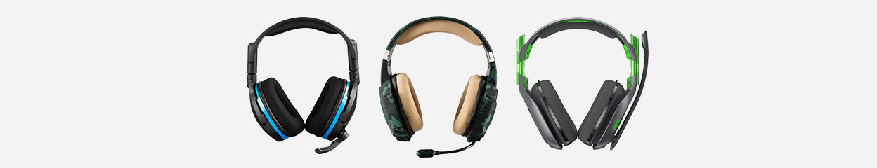 How do you set up the microphone of a PS4 gaming headset?