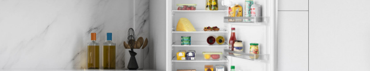 How do you measure the niche dimensions of a single-door fridge?