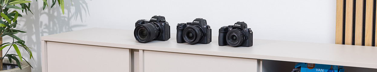 Comparez le Nikon Z6 III avec le Z5 II et le Z50 II