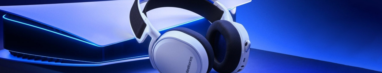 How do you solve microphone problems with your SteelSeries headset?