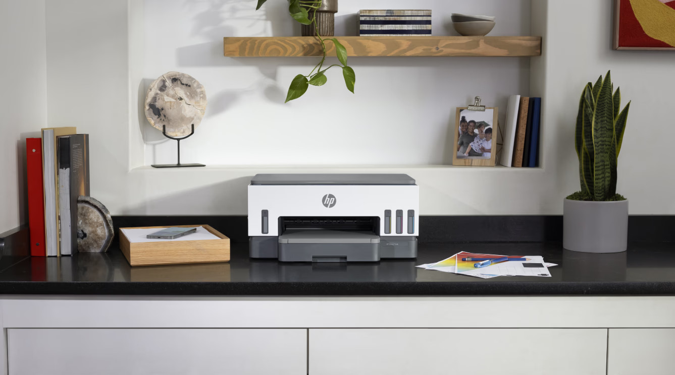 Imprimante à réservoir d'encre en vedette