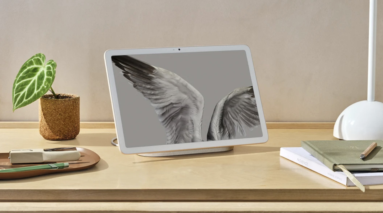 Google Pixel Tablet and charging dock with speaker