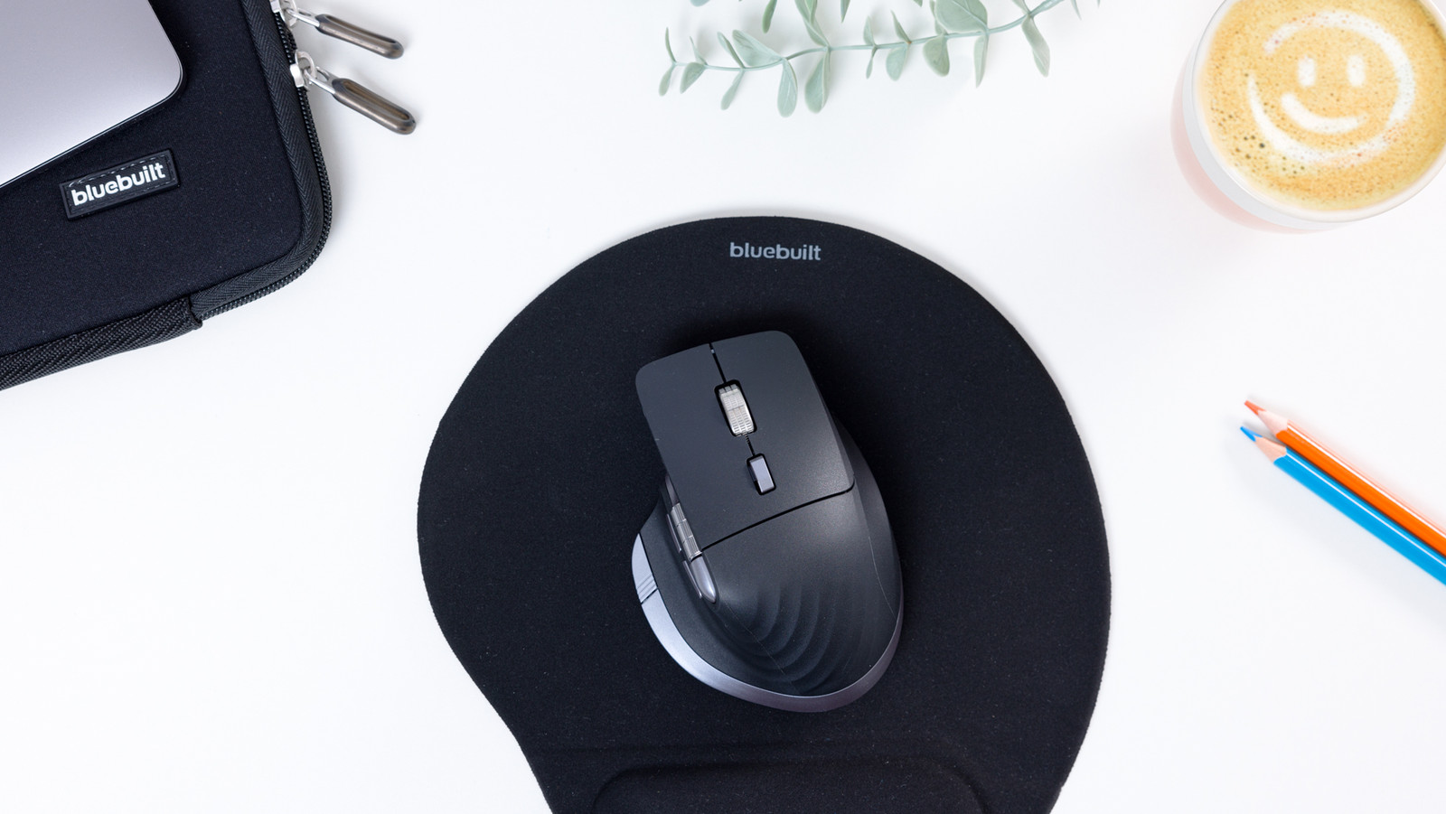 Highlighted wireless mouse