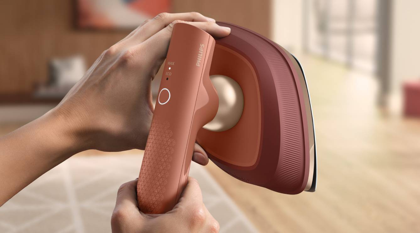 Repasser et défroisser avec un seul appareil