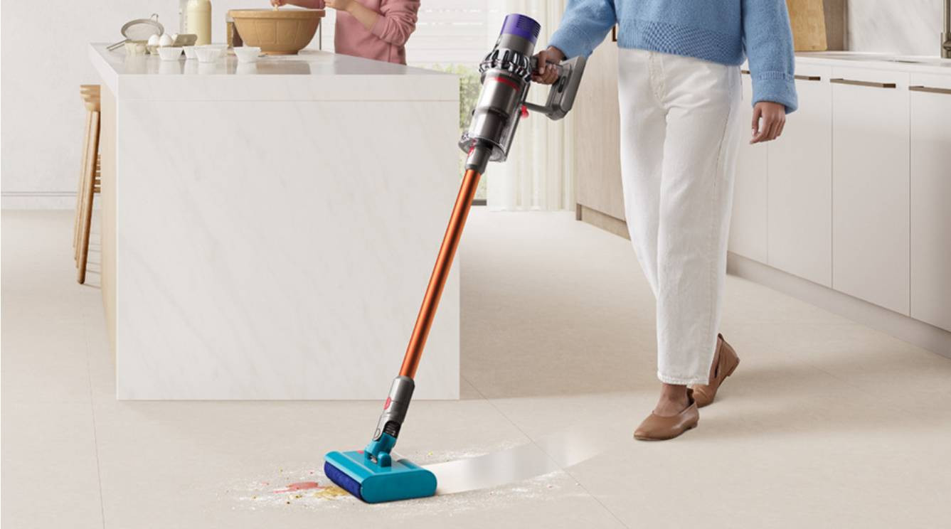 Vacuum and mop with 1 appliance