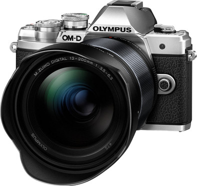 Olympus OM-D E-M10 Mark III Silver + 12-200mm f/3.5-6.3 Black is no longer available