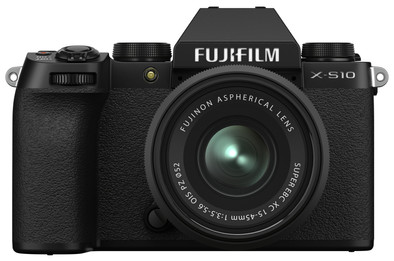Le produit Fujifilm X-S10 Noir + XC 15-45 mm f/3.5-5.6 OIS PZ Noir ne sera plus jamais disponible