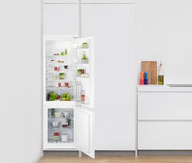 Le produit AEG OSC6N181ES ne sera plus jamais disponible