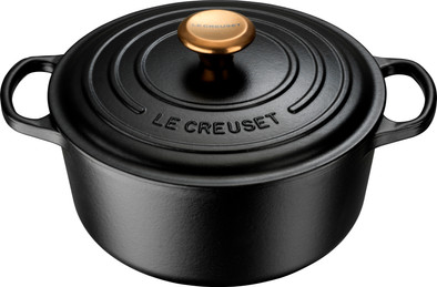 Le Creuset Signature Round Dutch Oven 24cm Matte Black is no longer available