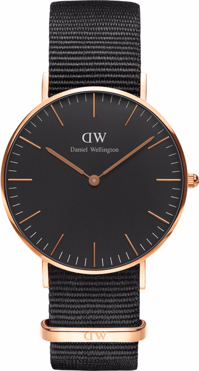 Daniel Wellington Cornwall Classic DW00100150 is no longer available